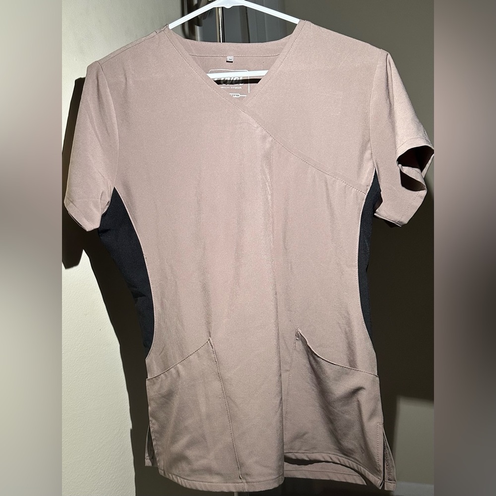 Women’s Scrub Top